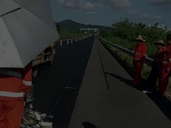 طلاء علامات الطرق العاكس المصنوع من مادة ترموبلاستيكية